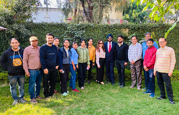 Team members Daffohils