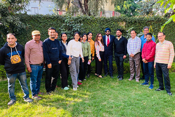 Team members Daffohils