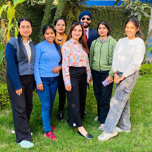 Team members of Daffohils