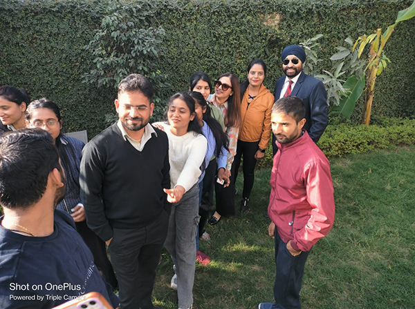 Team members of Daffohils